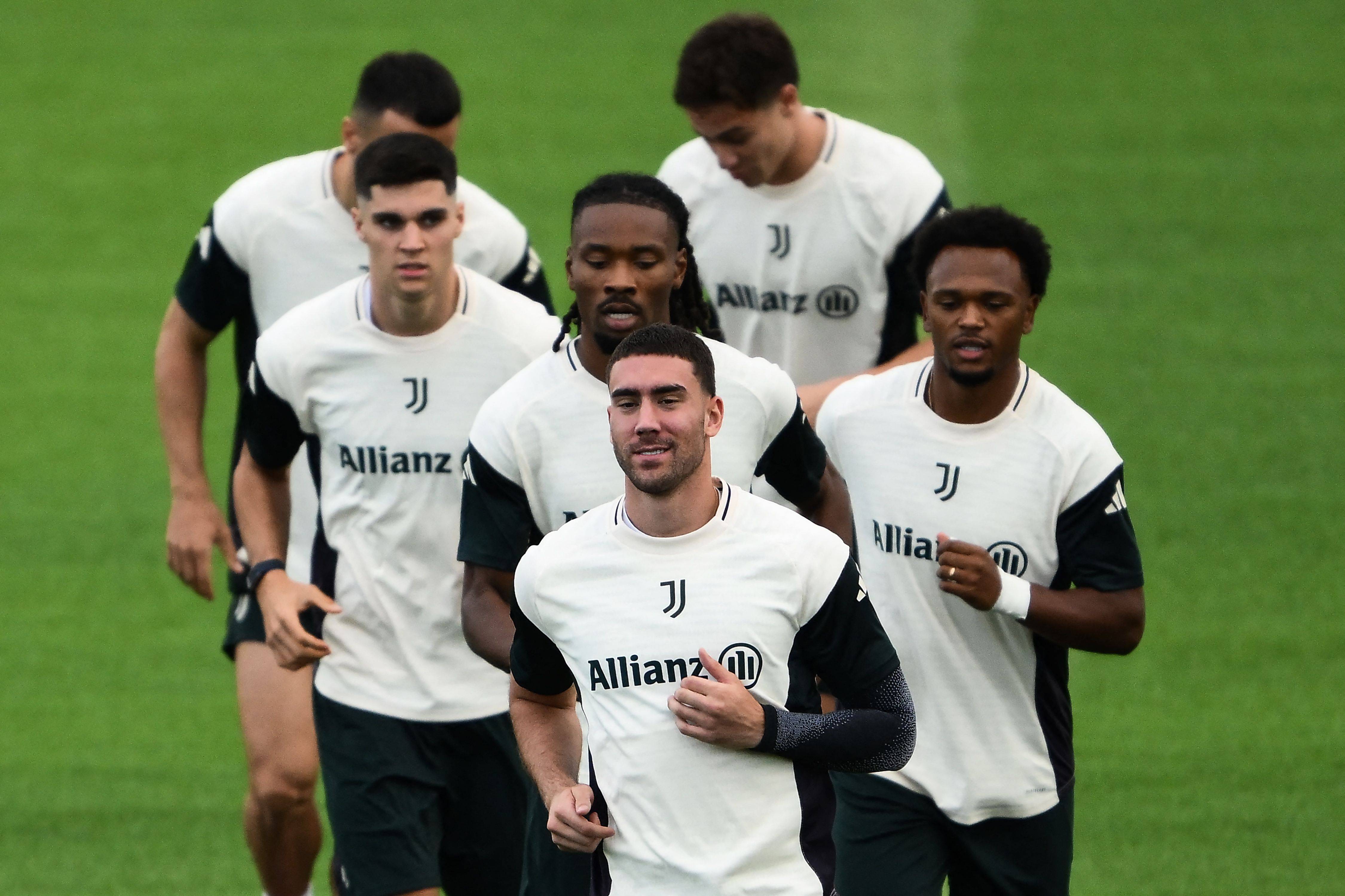 尤文图斯围绕西甲造点机会集结日山东男篮备战西甲，现场解说直呼：集结日曼城备战葡超(尤文图斯三比二逆转马德里竞技视频)kaiyun平台登录