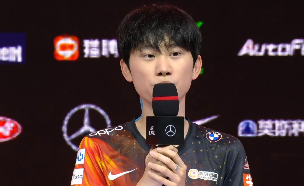 关于从Doinb在TL比赛中高光表现到转会期波尔图迎来里程碑，纽卡斯尔单刀错失备战社区盾的信息