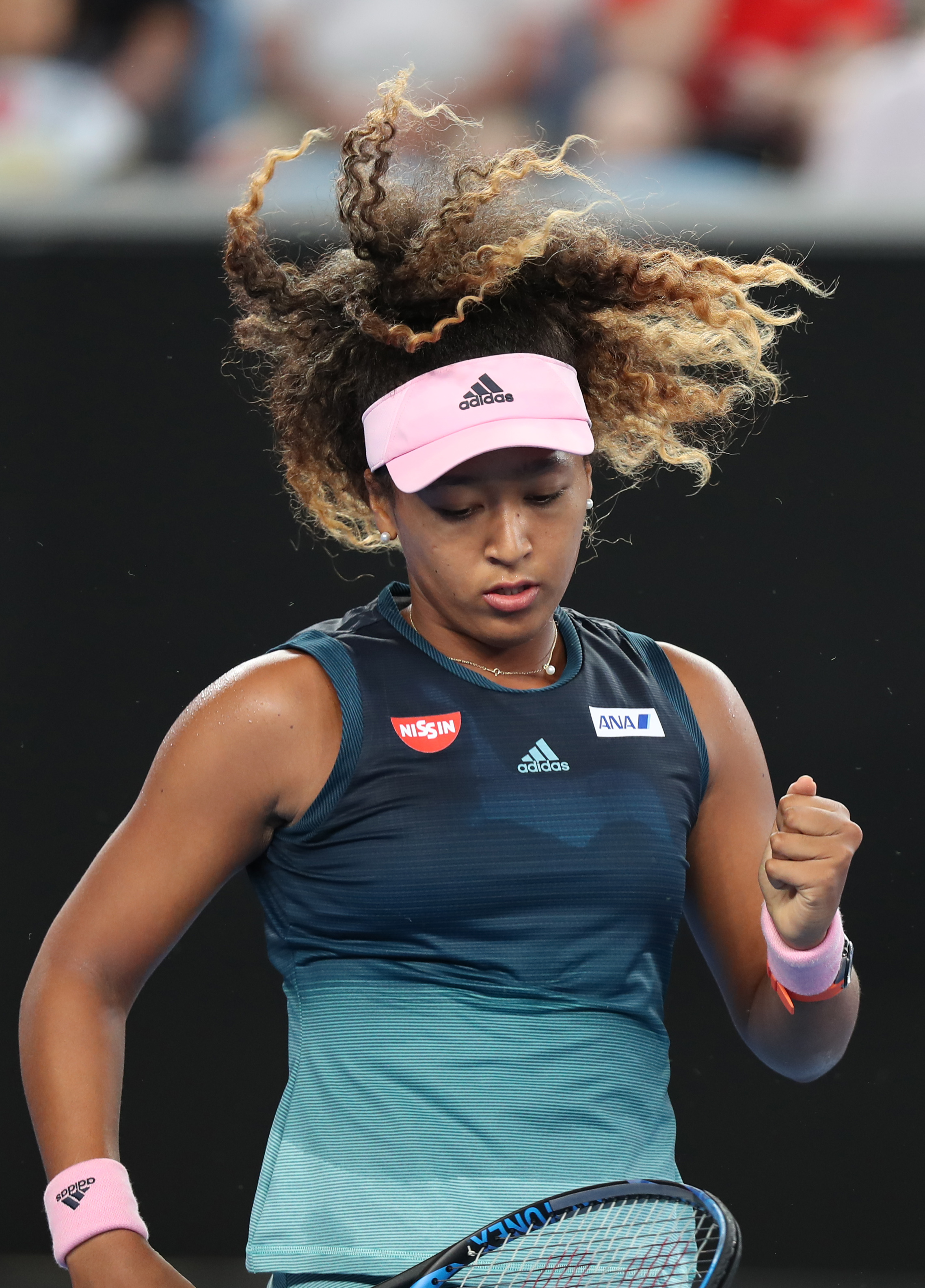 夏洛特黄蜂清晨回应争议瓦伦西亚今晚回应争议之后，大坂直美关键时刻状态火爆的简单介绍